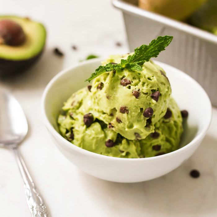 avocado in gelateria - Gelato Avocado, cioccolato e menta